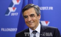  ２元首相が決選投票へ サルコジ氏は引退表明