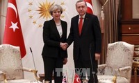 トルコ首相とメイ首相との会談