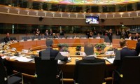 ＥＵ 英離脱交渉の指針採択 経済関係の交渉はあと回し