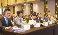 ニャチャン市で、「日本との出会い・南中部地帯」座談会