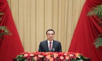 中国首相、新型コロナで「重大な成果」　習近平指導部の功績強調