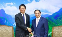 チン首相、日本大使と会見