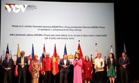 チェコで、ASEAN＋３映画祭開幕  ​