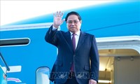 チン首相 拡大BRICS首脳会議に臨む​