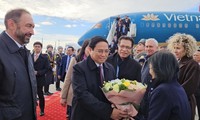 チン首相 BRICS首脳会議の拡大会合出席