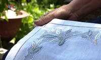 ハナム省タンハー村の伝統的刺繍工芸