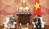 ベトナムと世銀 戦略的協力枠組みの早期実現に向けて連携強化