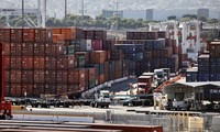 トランプ氏、カナダに35％関税 他の大半の国は「一律15％か20％」