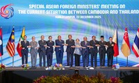 ベトナム ASEANとともにカンボジアとタイの和平回復を支援