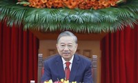 トー・ラム書記長　中国の習近平総書記・国家主席と電話会談