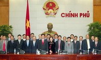 PM asks Vietnamese diplomats overseas to raise the country’s profile 