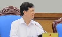 阮晋勇与越南律师协会座谈