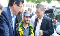 Nick Vujicic与胡志明市儿童交流