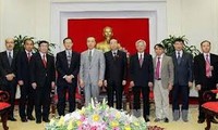 苏辉若会见日本驻越大使谷崎泰明