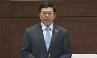 越南13届国会9次会议继续对政府官员进行质询