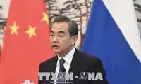 朝鲜最高领导人金正恩会见中国外长王毅