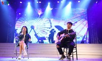 为“VOV韩国语歌曲演唱比赛”决赛做好准备