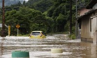 日本、中国多地继续发生严重洪涝