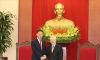 越共中央总书记阮富仲会见中国广西区党委书记刘宁