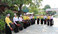 河内市芒族同胞精神文化生活中的锣钲