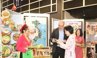 通过书展推广越南美食文化