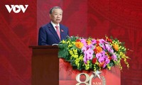 苏林出席人民公安传统日80周年纪念大会并授予第五枚金星勋章