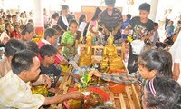 Provinsi Dac Lac membuka Pekan Waisak – Tahun Buddha 2556