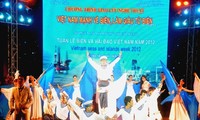 Program temu pertukaran kesenian dengan tema “Vietnam kuat dari laut dan sejahtera dari laut”