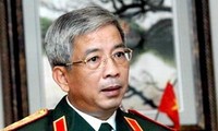 Letnan Jenderal Nguyen Chi Vinh menerima Atase Militer Indonesia