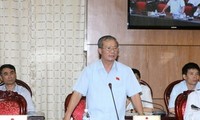 Sidang Pleno ke-6 Komisi Pertahanan dan Keamanan Majelis Nasional Vietnam