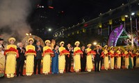 Pembukaan Jalan Bunga Nguyen Hue dan Jalan Buku Hari Raya Tet di kota Ho Chi Minh