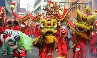 Tarian barongsai, singa dan naga  di Vietnam