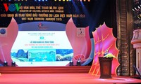 Pemberian Penghargaan Pariwisata Vietnam-20