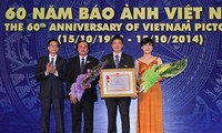 Majalah Bergambar Vietnam harus menjadi jembatan penghubung antara Vietnam dengan sahabat internasional