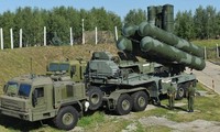 Rusia menggelarkan sistim rudal S-400 ke Suriah