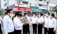 Pham Minh Chinh inspecte les opérations anti-Covid-19 à Hô Chi Minh-ville