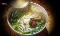 La soupe 'bún thang'