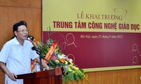  Eröffnung eines Bildungstechnologiezentrums in Hanoi