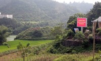 Cao Bang nimmt Außeninformationsgeräte in Wasserfall Ban Gioc in Betrieb