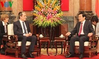 Premierminister Orescharski trifft die vietnamesische Führung