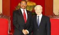 Tansanischer Präsident Kikwete beendet seinen Vietnam-Besuch