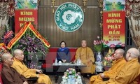 Ha Thi Khiet beglückwünscht den Verband der vietnamesischen Buddhisten