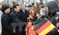 Truong Tan Sang und Joachim Gauck treffen Journalisten