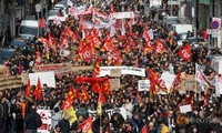 Frankreich: Demonstrationen gegen Arbeitsmarktreform