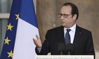 Anschlag mit Lkw: Frankreichs Präsident Francois Hollande spricht vom Terrorakt