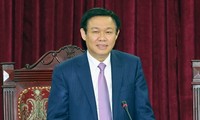 Vizepremierminister Vuong Dinh Hue tagt mit Leitern der Provinz Bac Kan