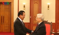 KPV-Generalsekretär Nguyen Phu Trong empfängt Kambodschas Premierminister Samdech Hunsen