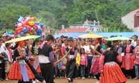 Die ethnische Minderheit Mong feiert das traditionelle Neujahrsfest