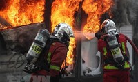 Gewaltausbruch bei Gelbwesten-Demonstration in Paris