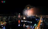 Begeisterung beim Feuerwerksfestival “Flüsse erzählen Geschichten”